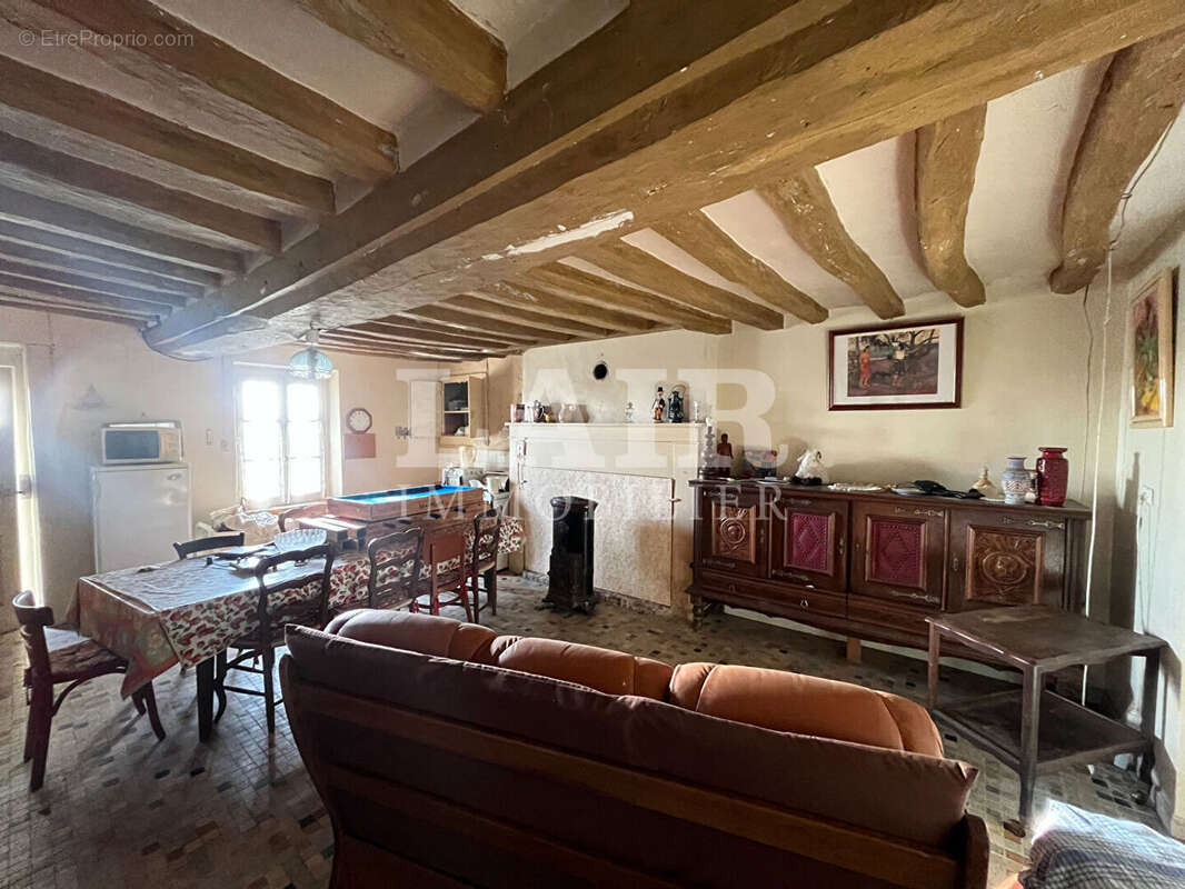 Maison à LE MELE-SUR-SARTHE