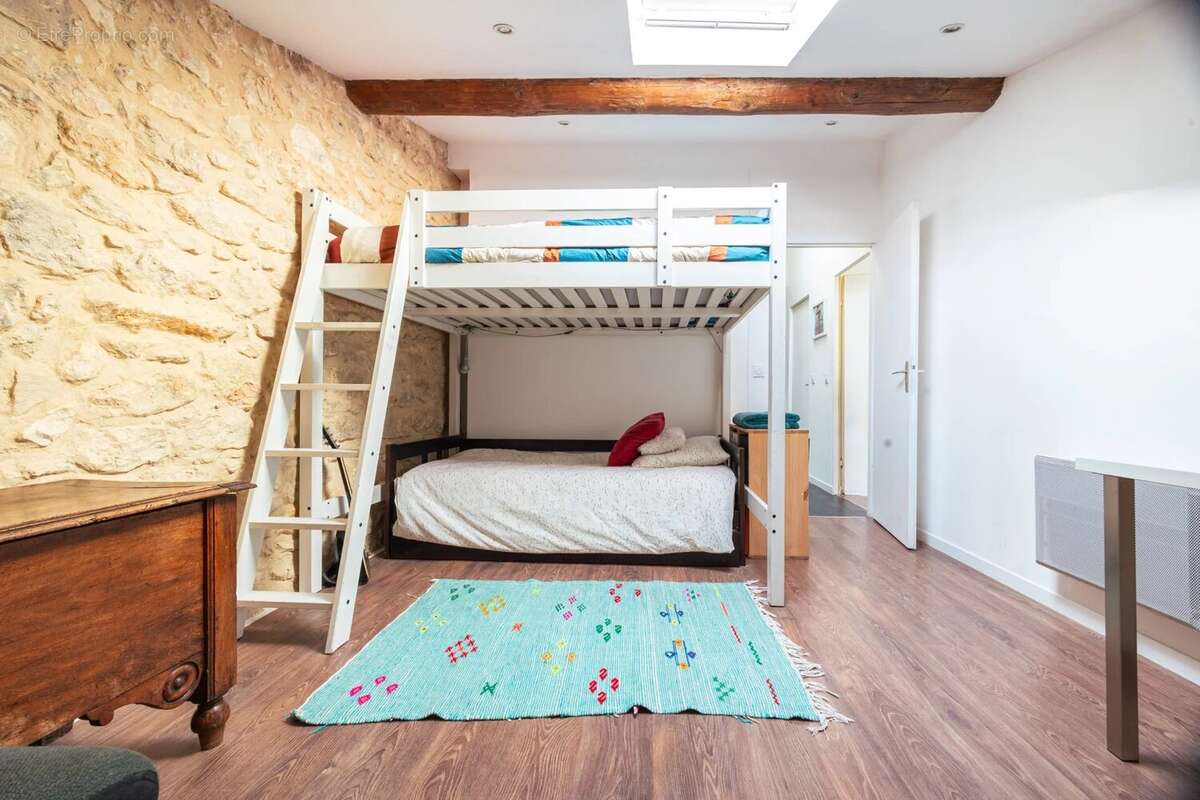 Appartement à MARSEILLE-6E
