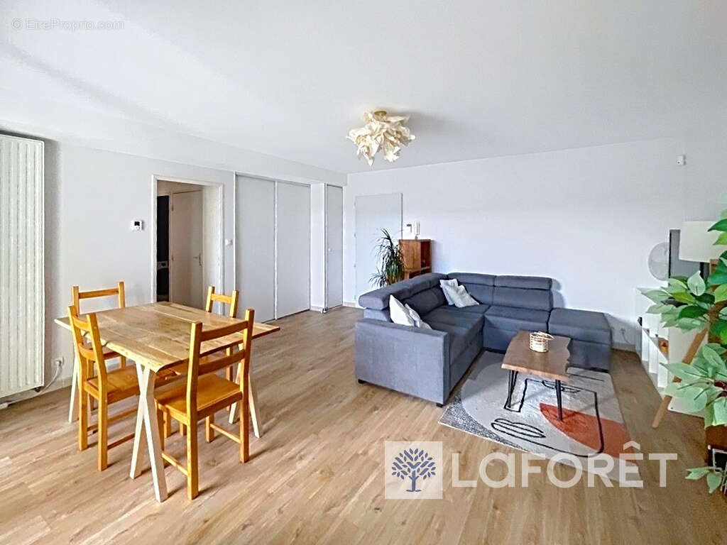 Appartement à LYON-9E