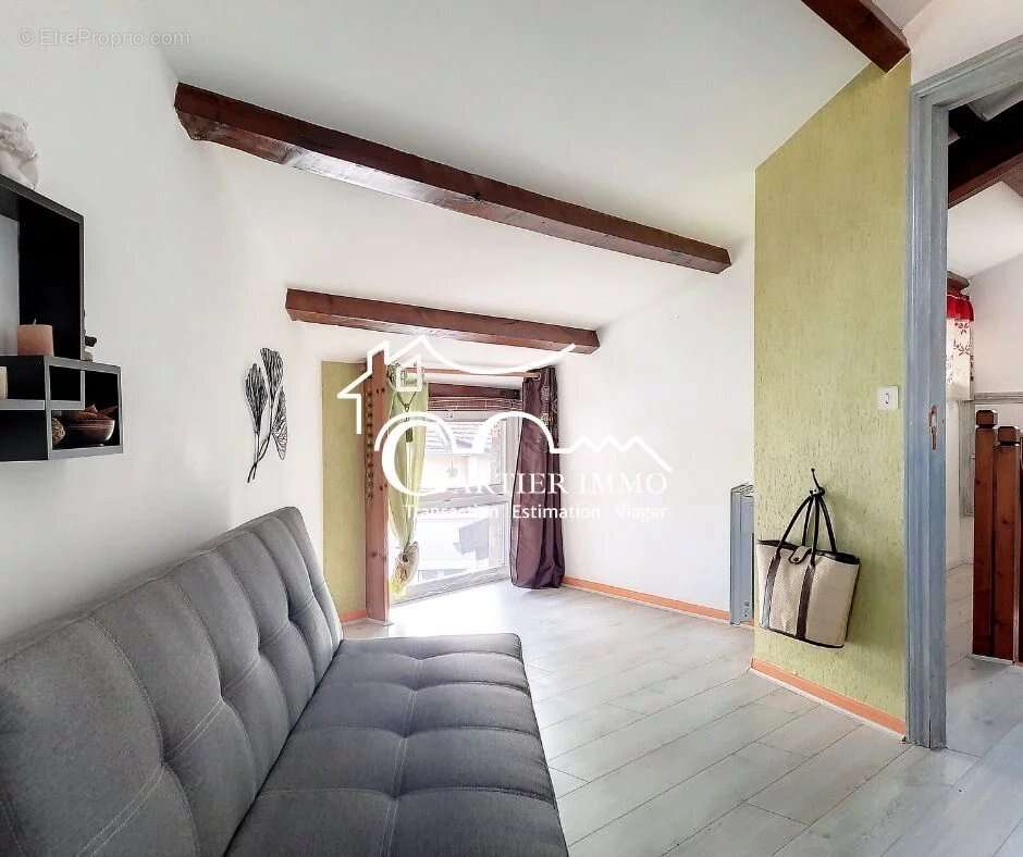 Appartement à AIGUILHE