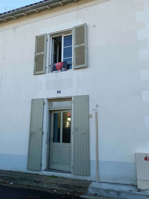 Maison à CEAUX-EN-COUHE