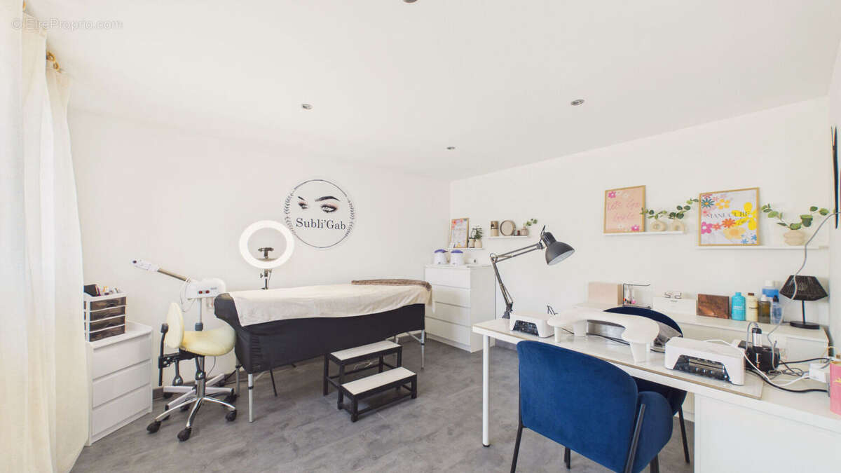 Maison entièrement rénovée de 140 m² au calme sans vis à vis - photo 11