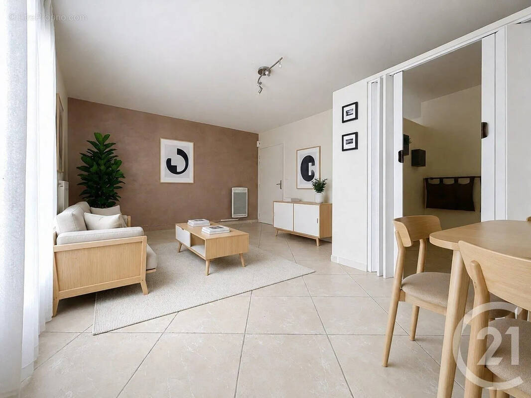 Appartement à MOISSY-CRAMAYEL