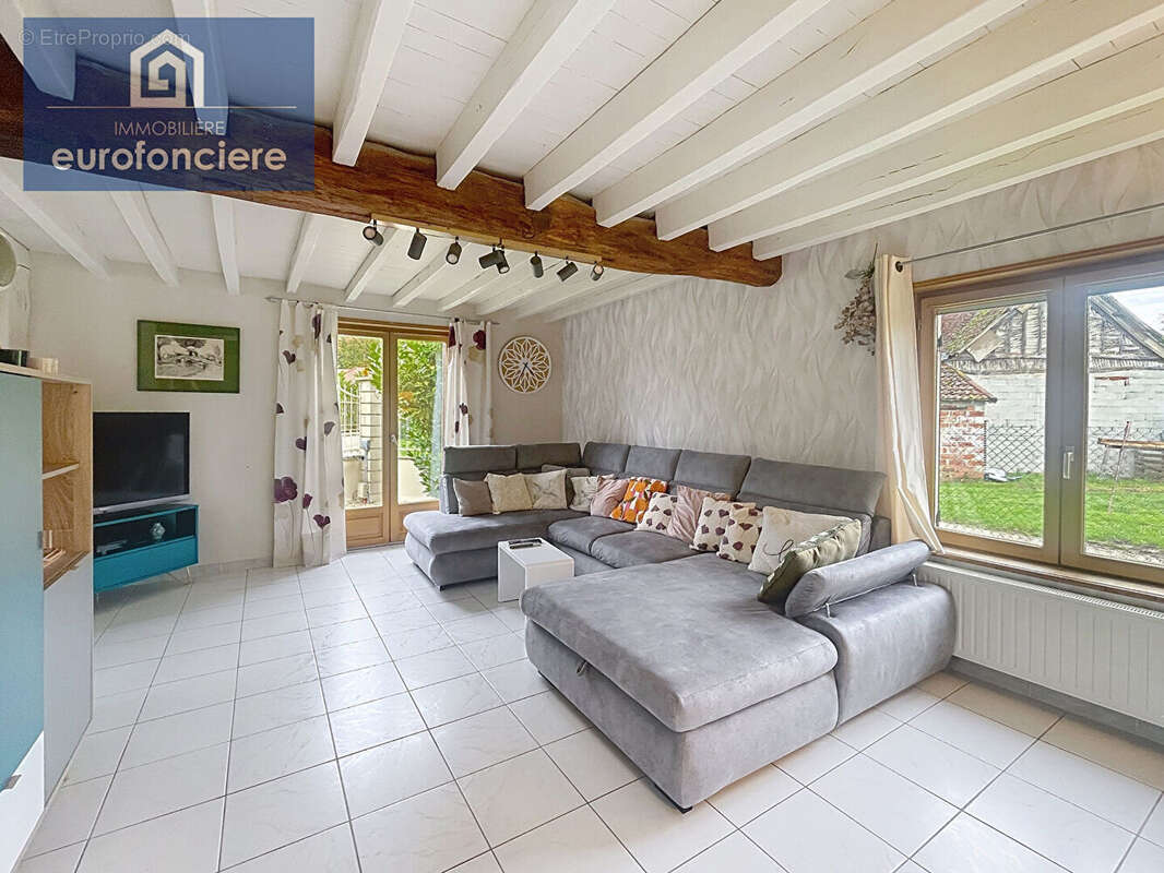 Maison à RUMILLY-LES-VAUDES