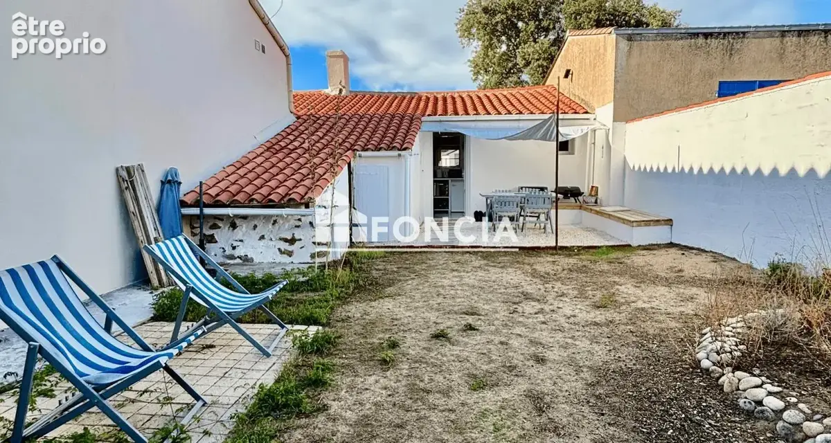 LES SABLES D'OLONNE - Plage et commerces à pied - Charmante maison rénovée de 72m2 avec terrasse et jardin - photo 10