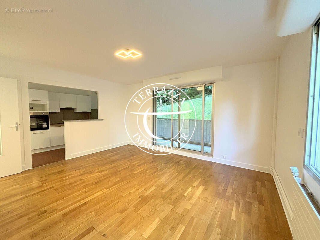 Appartement à BOUGIVAL