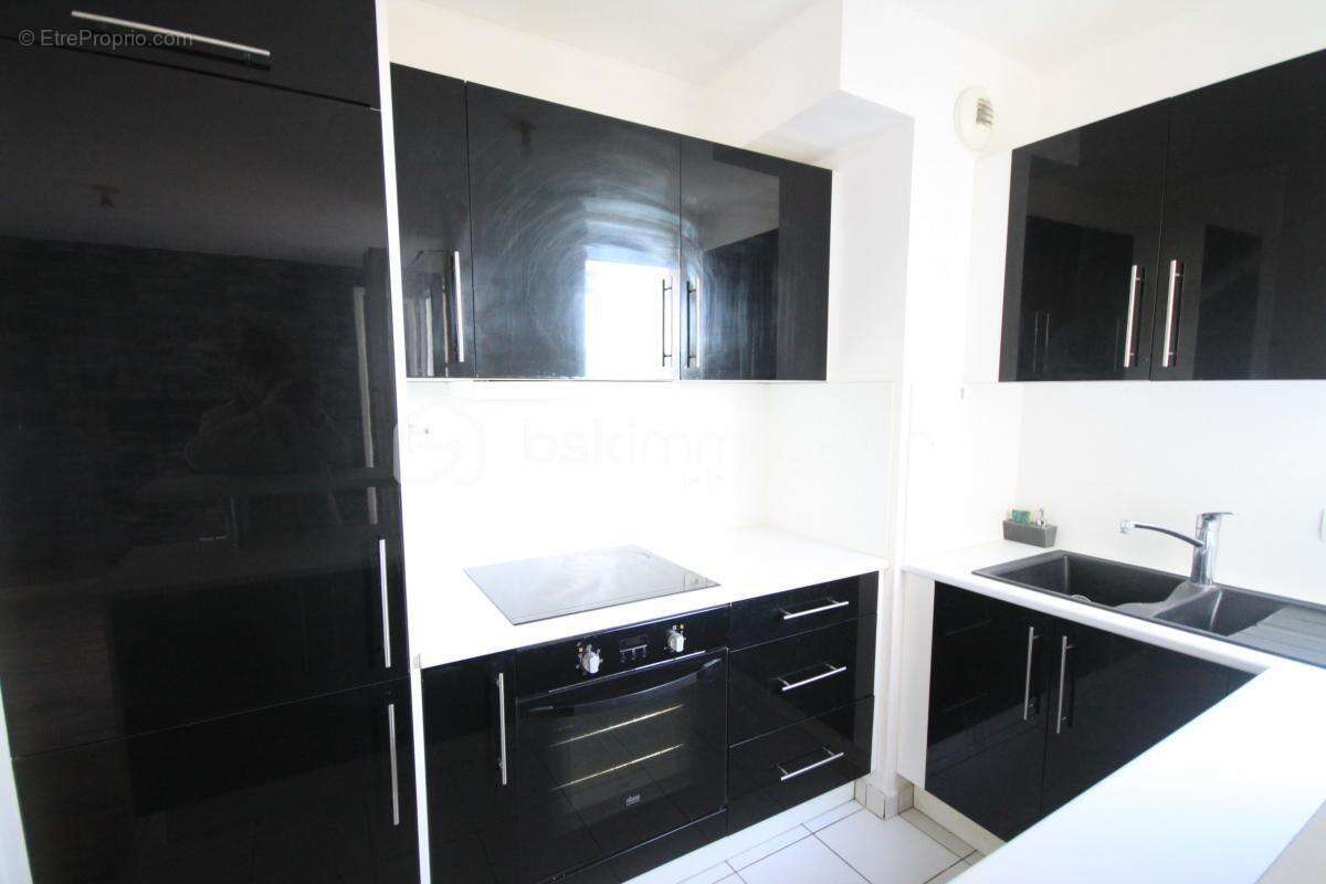 Appartement à CORBEIL-ESSONNES