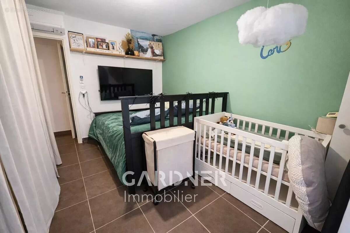 Appartement à AURIOL