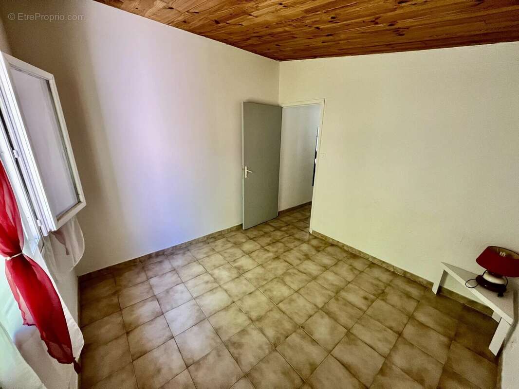 Maison à CABRIERES-D'AVIGNON