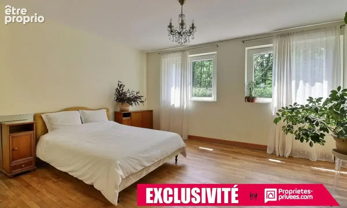 Maison familiale en pierres - Brive Ouest - Espace à vivre de PLAIN PIED - Terrain 5 038 m² - photo 9
