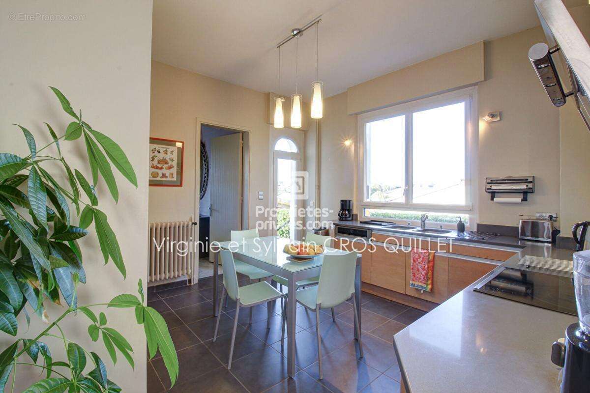 Belle villa Bourg Saint Bernard 7 chambres 215 m2 - photo 8