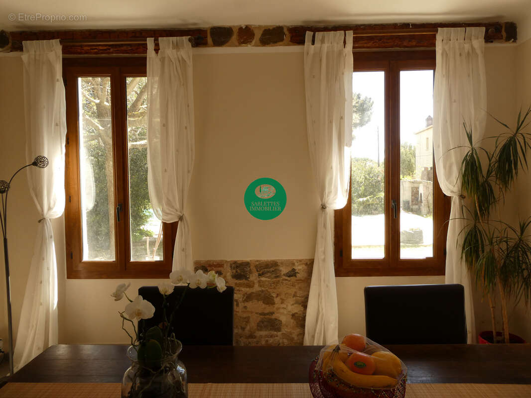Bastide 7 pièces à vendre Quartier Les Sablettes   La Seyne-sur-Mer (83) - photo 7