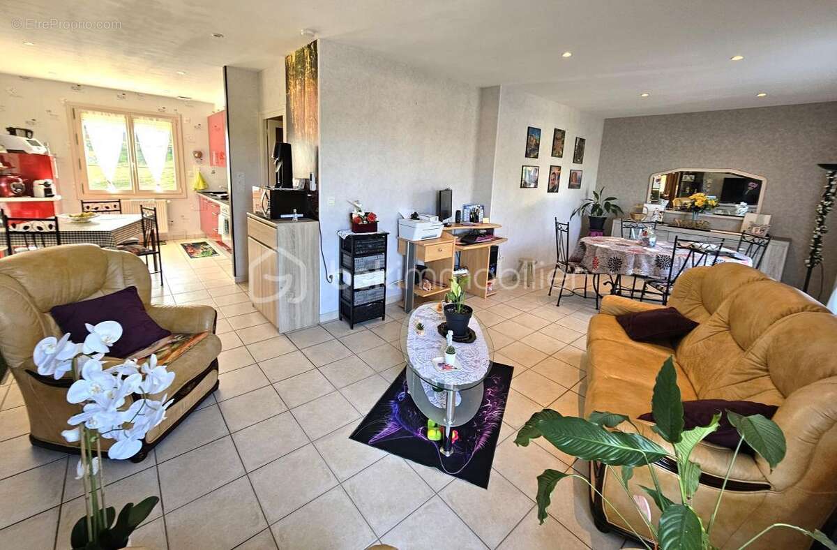 Maison à CHATELLERAULT