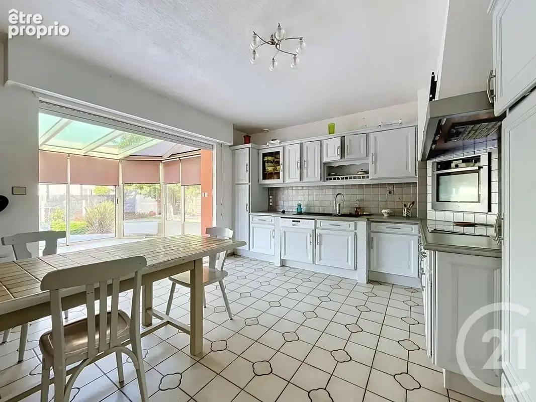 Maison 7 pièces 229 m² à vendre à Chartres (28000) - photo 7