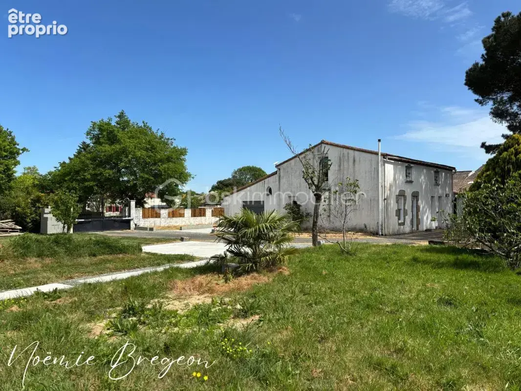 Aux portes de MONTAIGU-VENDEE – Maison familiale avec terrain à fort potentiel - photo 14