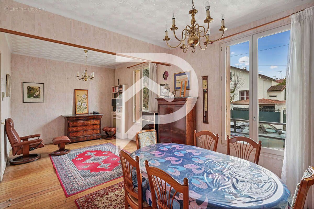 Maison à COLOMBES