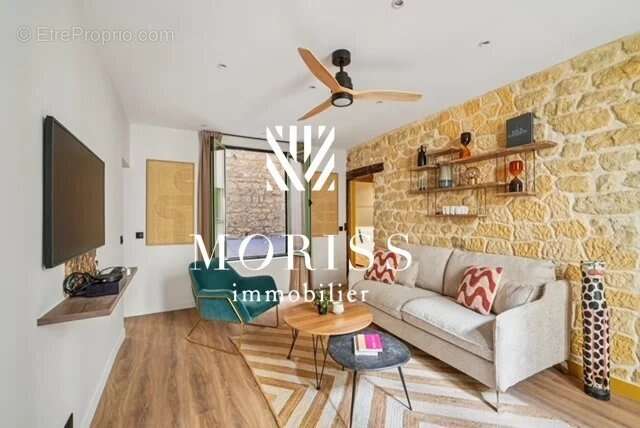 Appartement à PARIS-3E