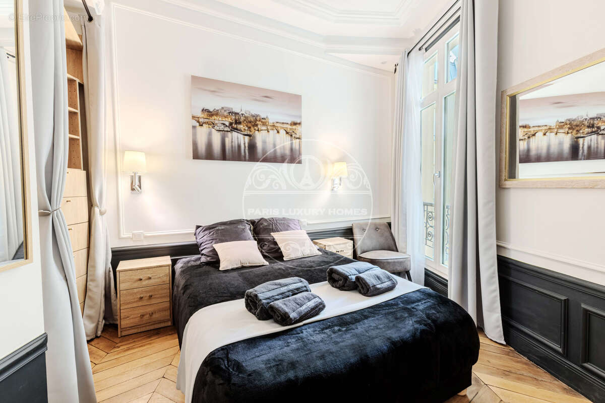 Appartement à PARIS-6E