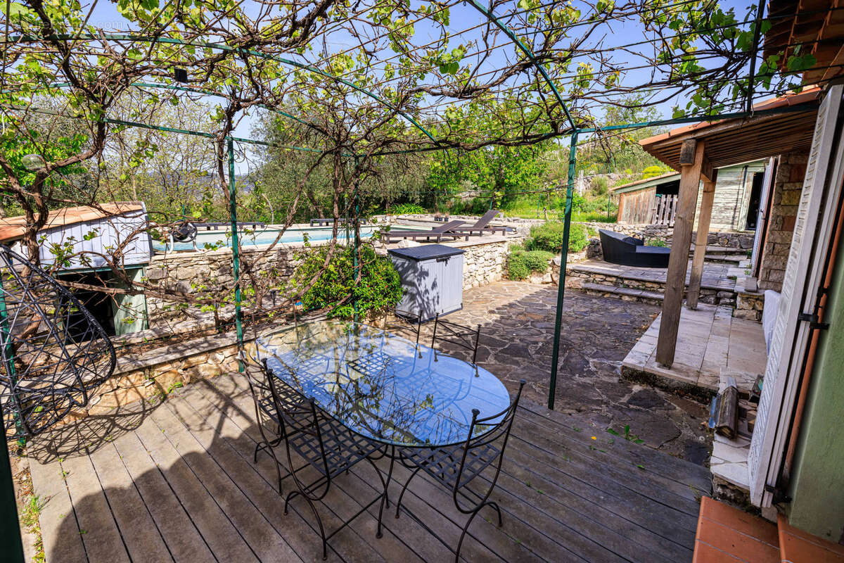 Maison à SAINT-VALLIER-DE-THIEY