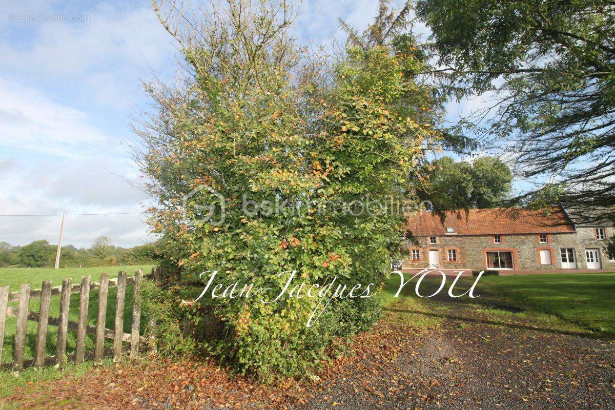 Maison à VILLEDIEU-LES-POELES