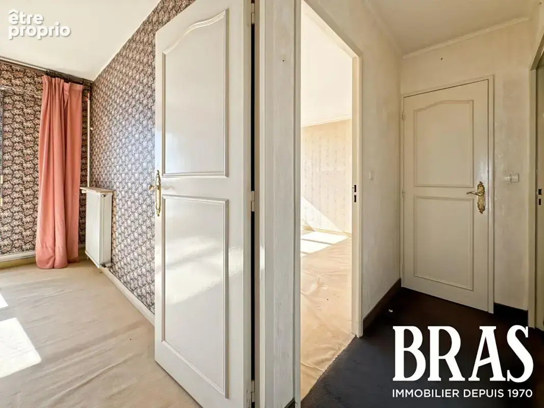 Beaulieu - dernier etage - t3 + cave + garage - photo 9