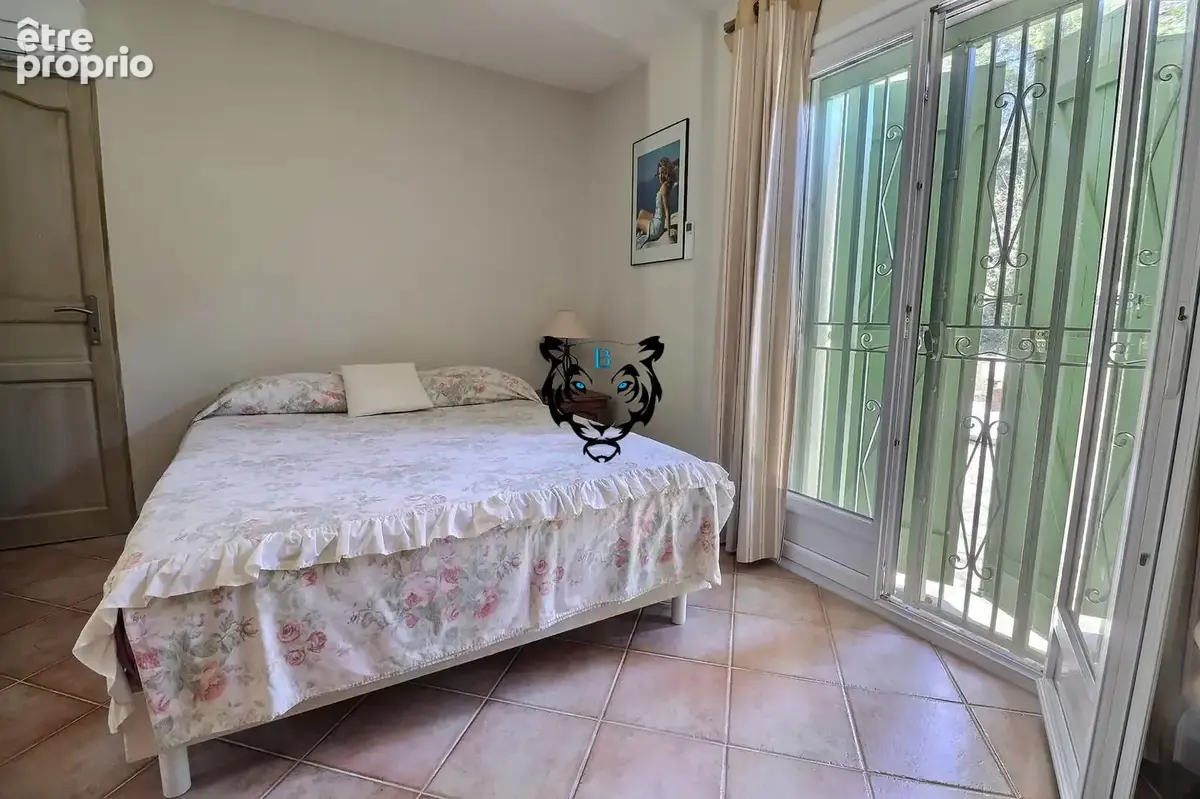 Villa 4 chambres - Garage - Vue Rocher - photo 8