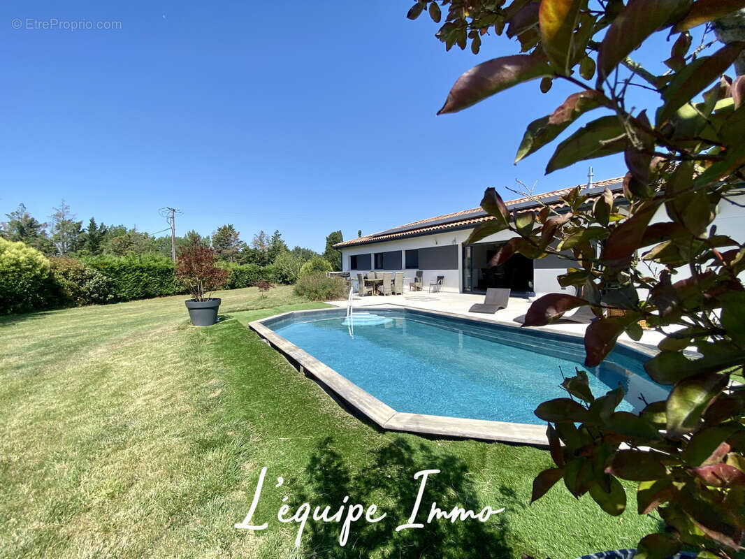 Villa T6 avec piscine et double garage - photo 18