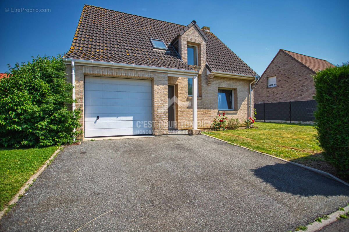 Maison 104 m² à Wormhout  - photo 2