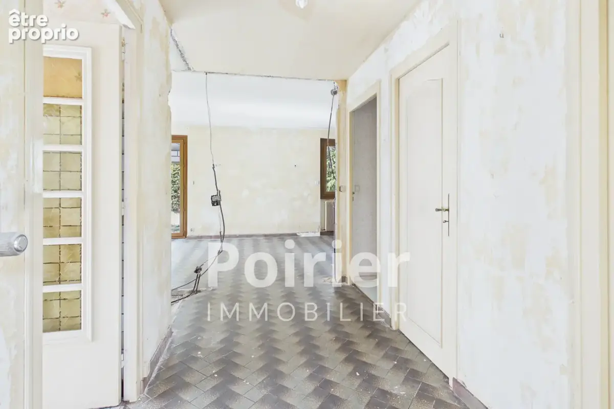Maison individuelle à rénover sur belle parcelle plate de 1 000 m2 - photo 10