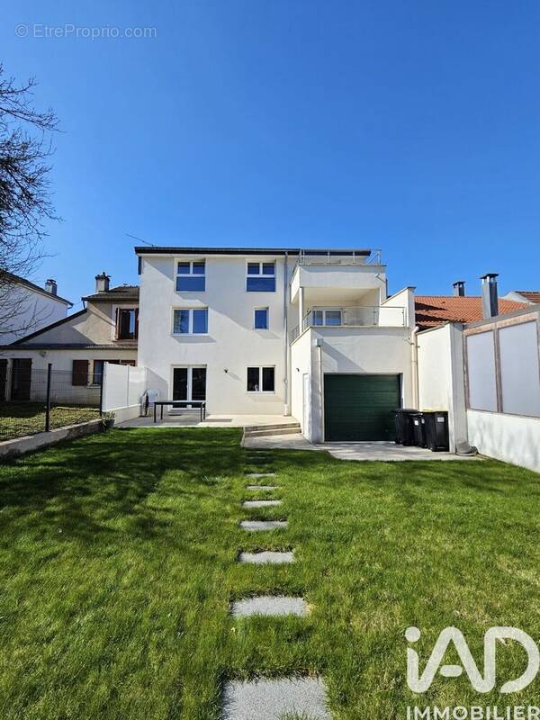 Photo 1 - Appartement à LONGLAVILLE