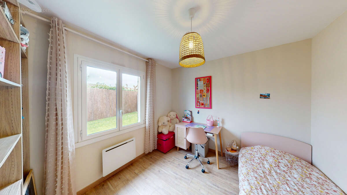 Maison à VILLENAVE-D'ORNON