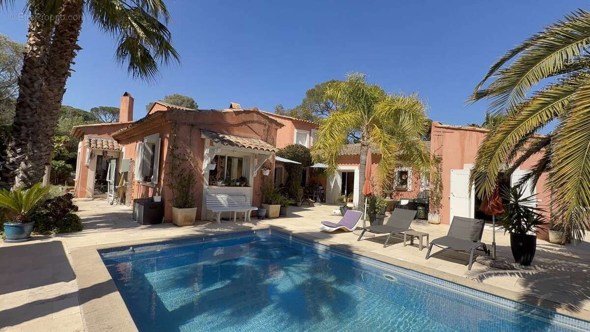 Maison à FREJUS