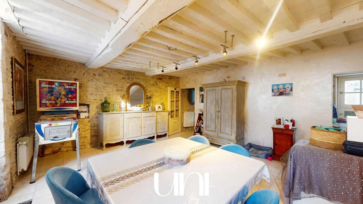 Maison à THAON