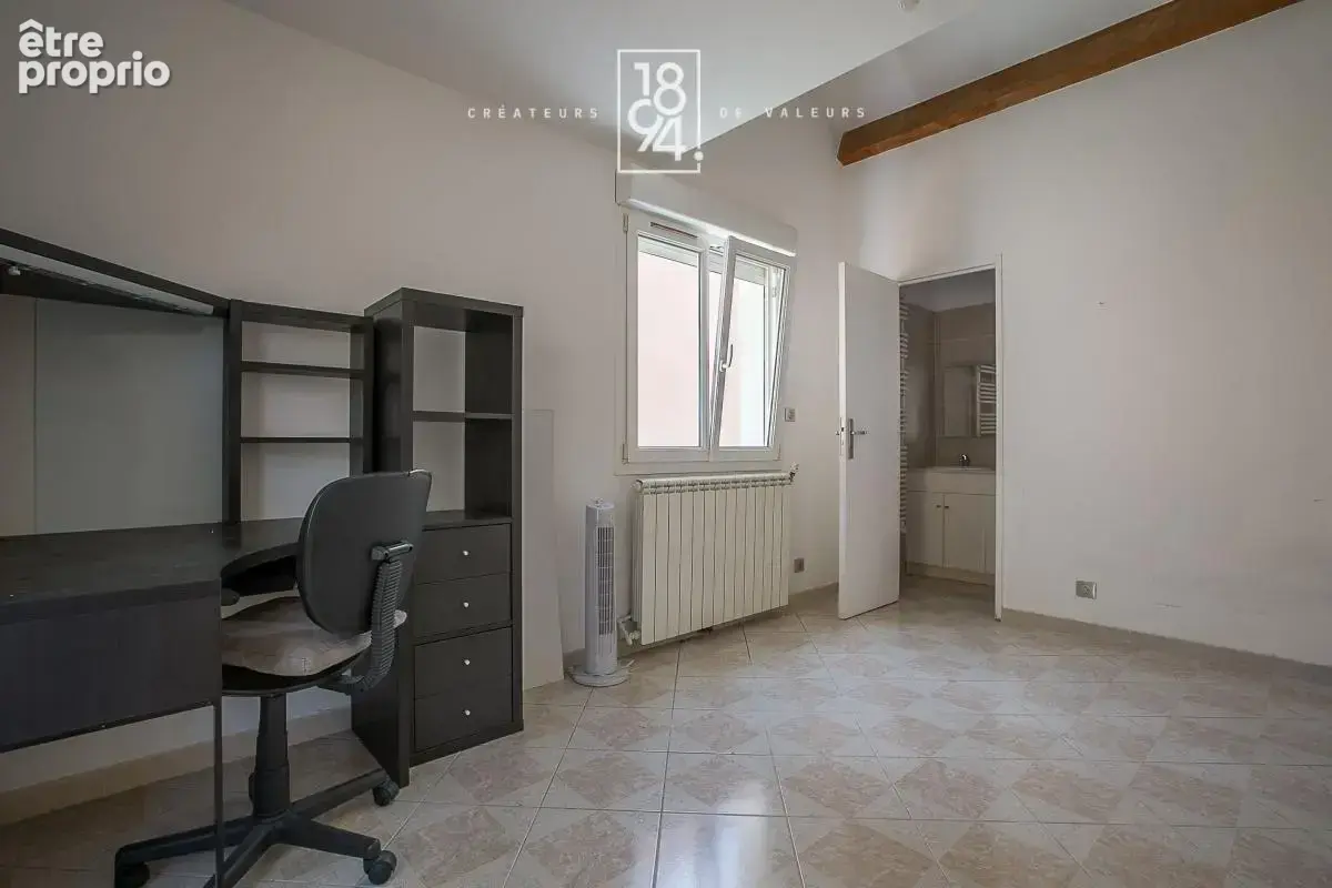 Vue mer – Maison de type 6 de 194 m² sur 1 250 m² de terrain avec piscine, studio indépendant et double garage - photo 26