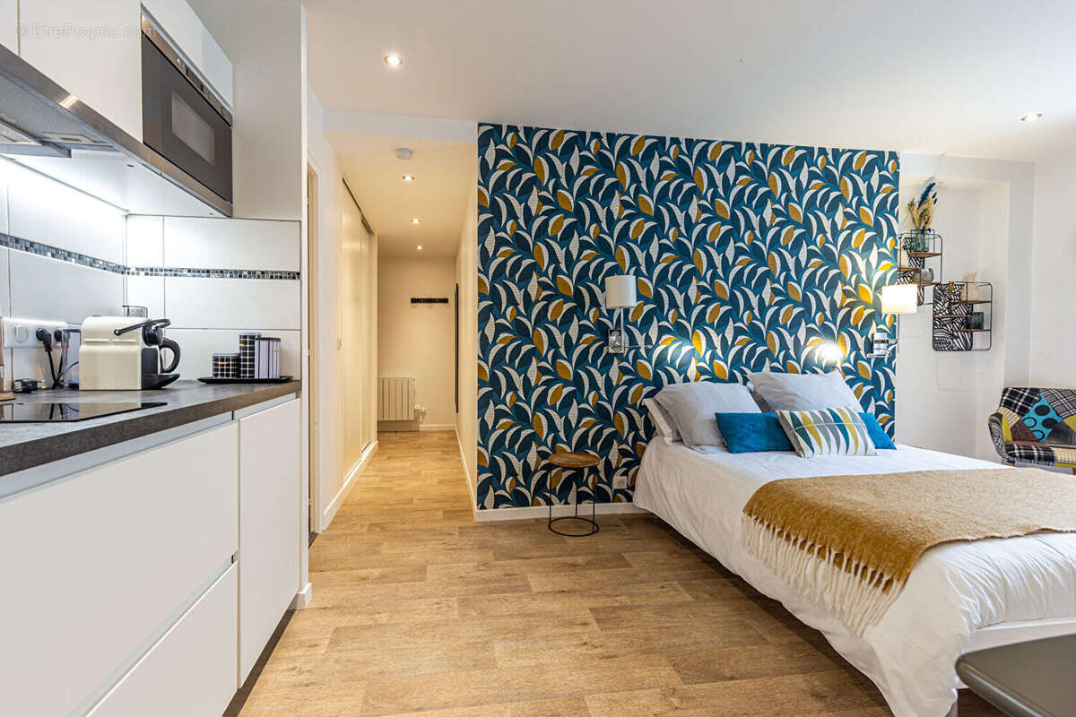 Agence immobiliere laforet - exclusivite - "emilia" -  annecy - hyper centre-ville - studio de 28,41m2 entierement renove - dpe  - photo 4