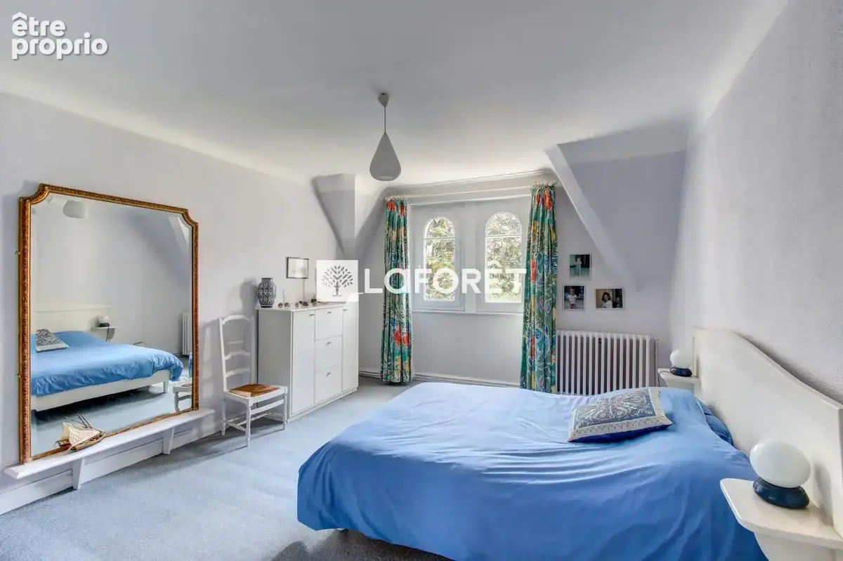 Maison bourgeoise du XIXe siècle de 300m2 quartier St Charles - photo 10