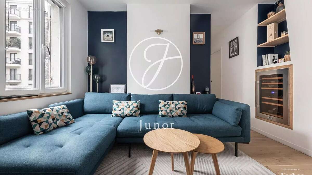 Appartement à PARIS-7E