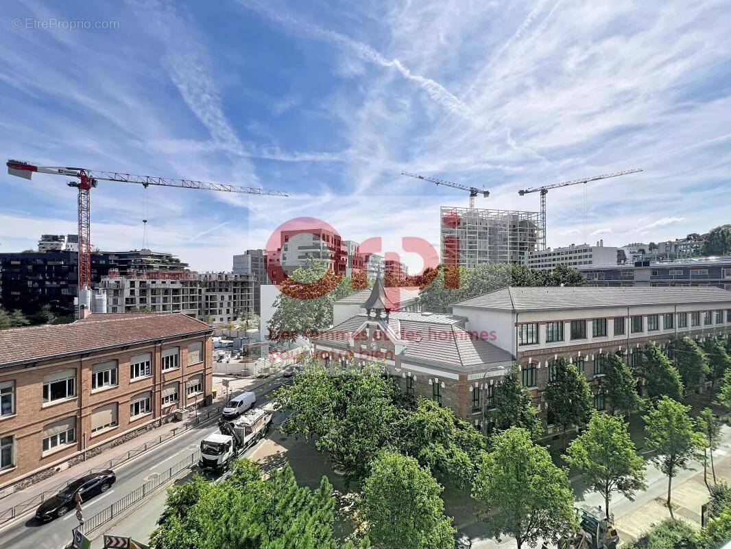 Appartement à ISSY-LES-MOULINEAUX