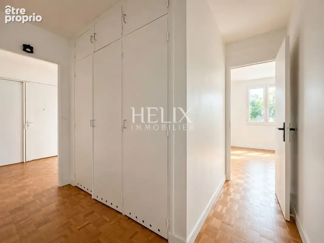 Appartement balcon sur parc, vue forêt Saint-Germain-en-Laye RER A, facile lycée international - photo 11