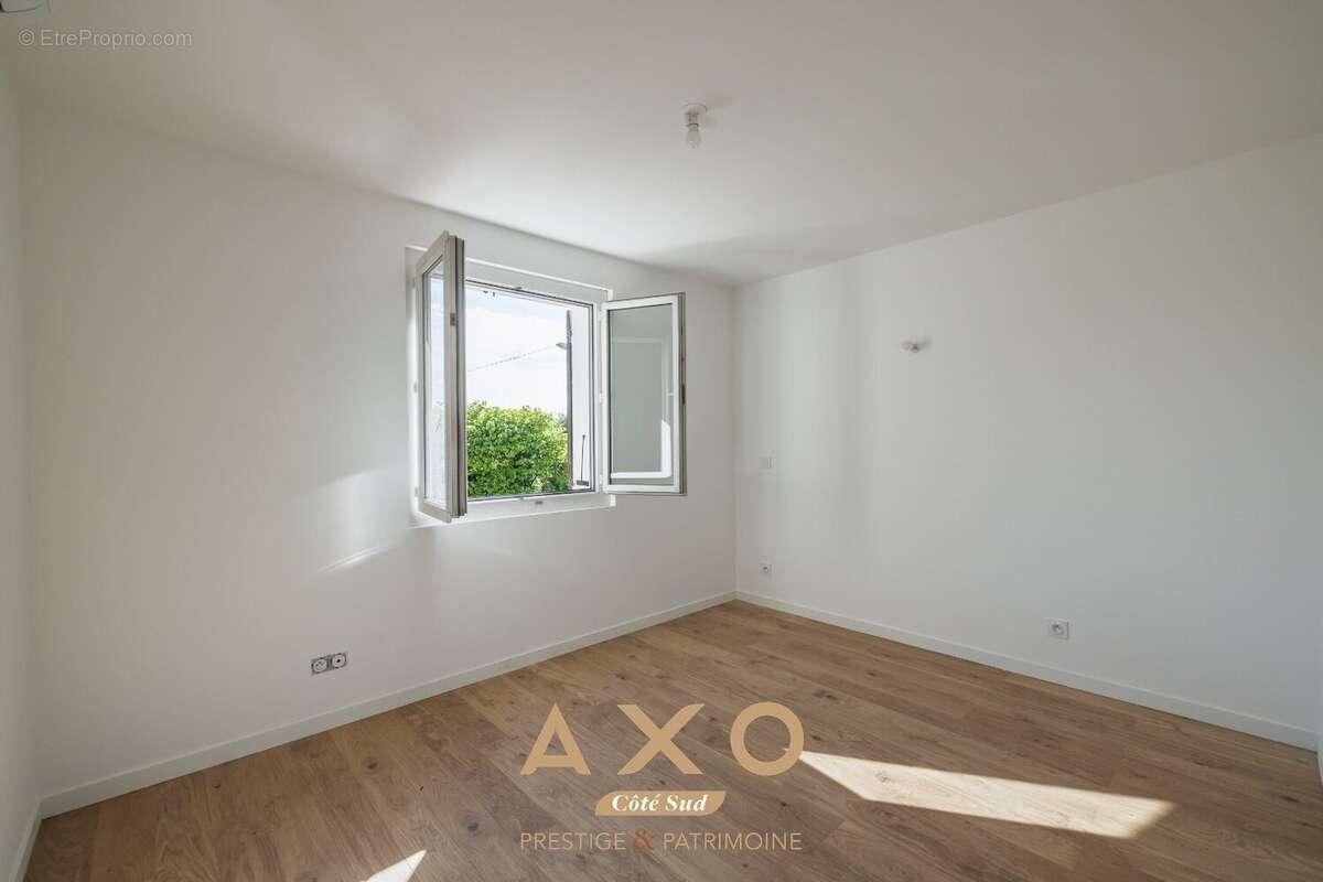 Aix-en-provence - proche la torse - maison de ville- t4 - piscinable - garage - 895 000 - photo 9