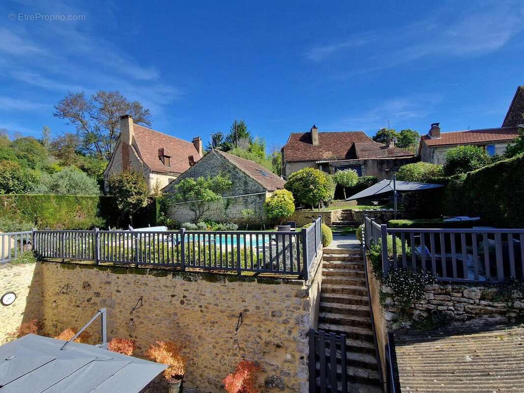Jardin à l&#039;arrière - Maison à LE BUGUE