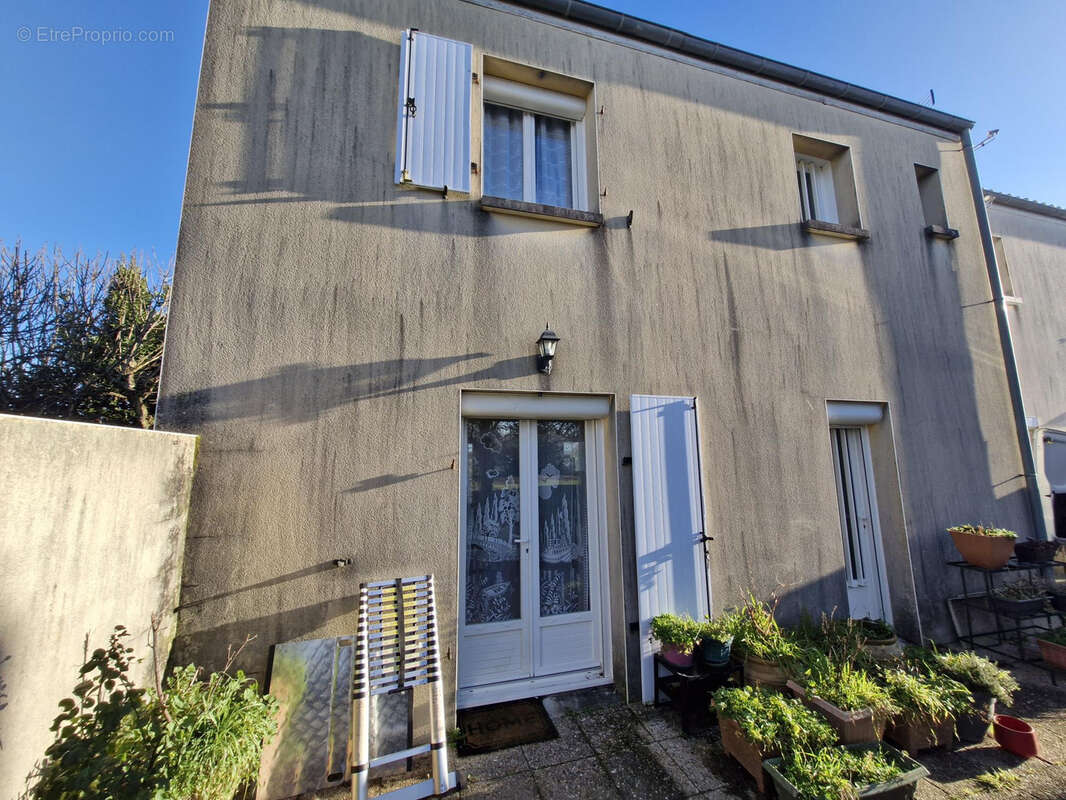 Maison à MESCHERS-SUR-GIRONDE