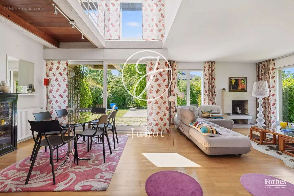Maison à CROISSY-SUR-SEINE
