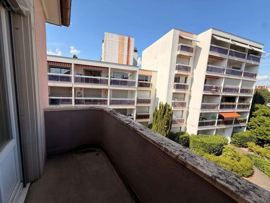 Neudorf – T3 de 74 m² avec double balcon - photo 9