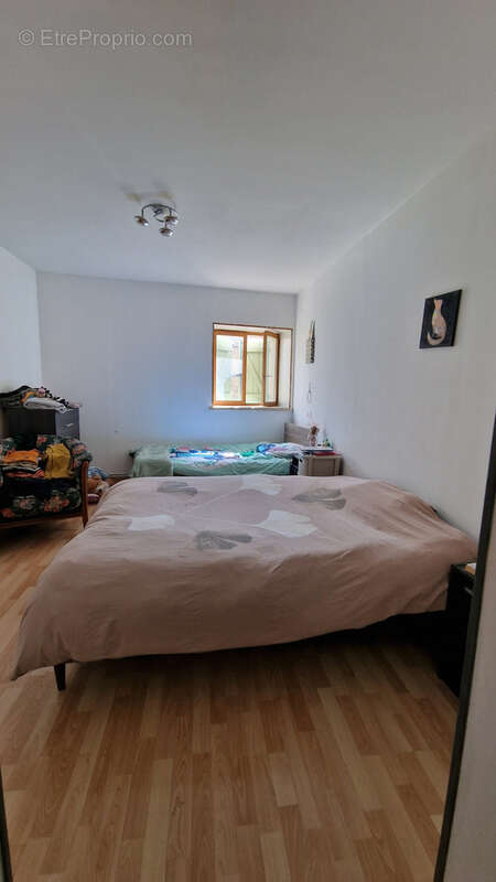 Appartement à SORCY-SAINT-MARTIN