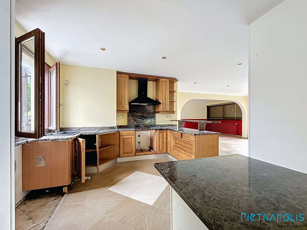 Appartement à DIVONNE-LES-BAINS