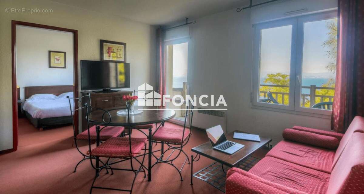 Appartement à EVIAN-LES-BAINS