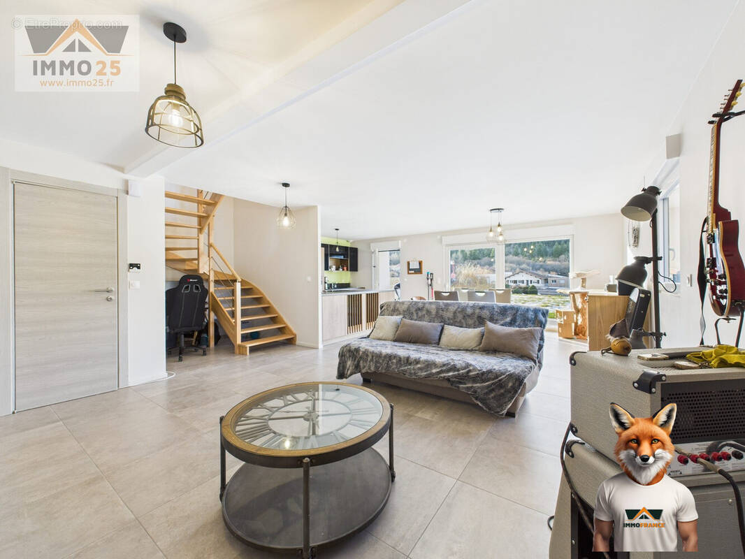 Appartement à ORCHAMPS-VENNES