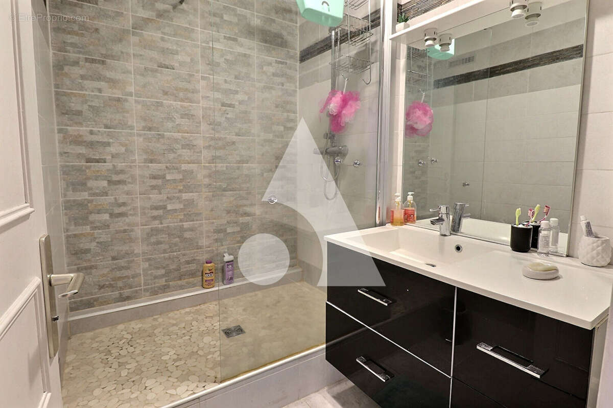 Appartement à MERY-SUR-OISE