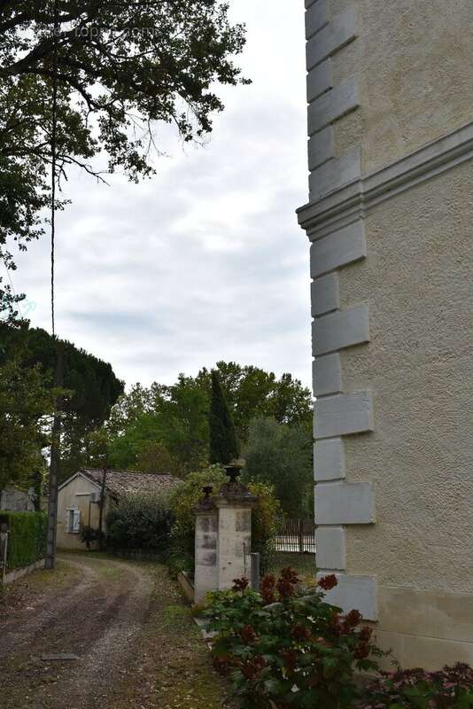 Maison à MOULIN-NEUF